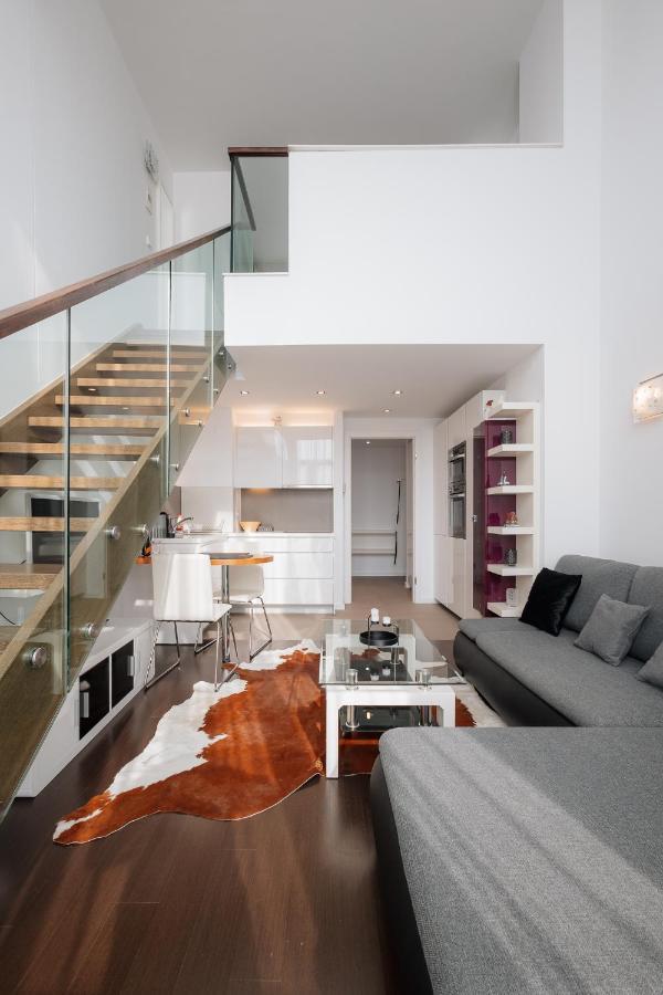 Skau Eurovea Duplex Apartment Danube Exclusive View Free Parking براتسيلافا المظهر الخارجي الصورة
