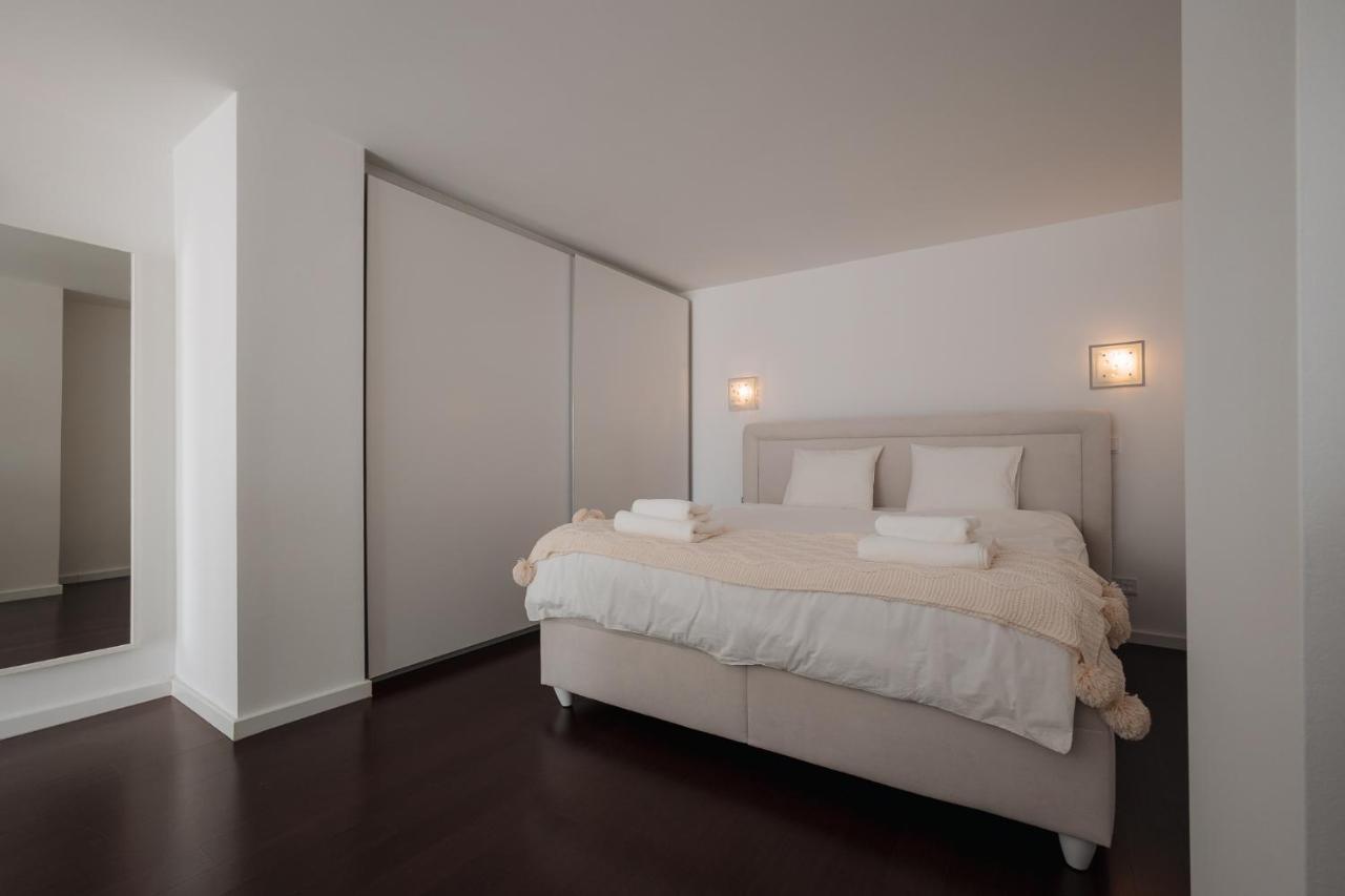 Skau Eurovea Duplex Apartment Danube Exclusive View Free Parking براتسيلافا المظهر الخارجي الصورة